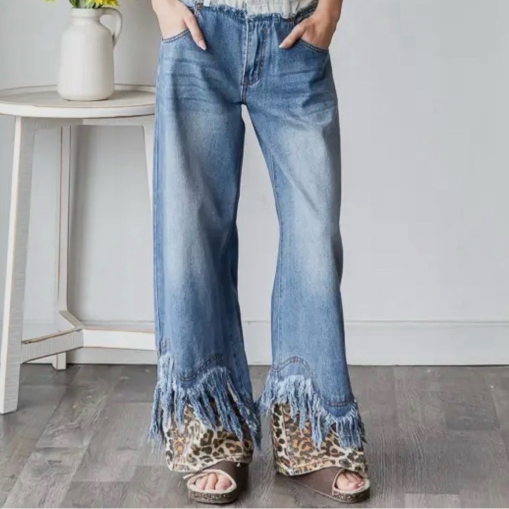 Oli Hali Double Waisted with Frayed Hem & Leopard Contour NWT - Picture 4 of 4